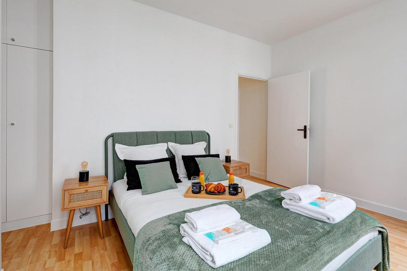 826 Bellanger - Superb In Paris Apartment